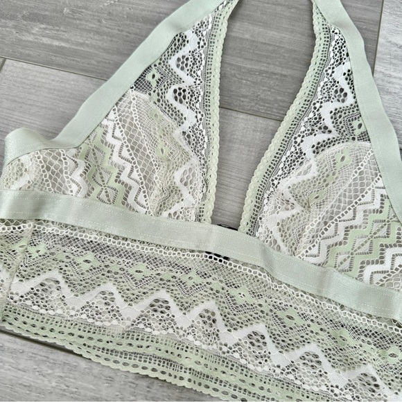 Urban Outfitters Sage Green Halter Lace Bralette - Picture 2 of 6